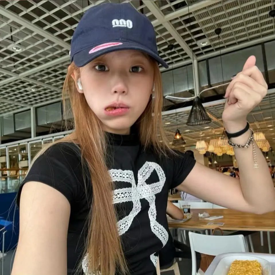 龙虎大贼少双手